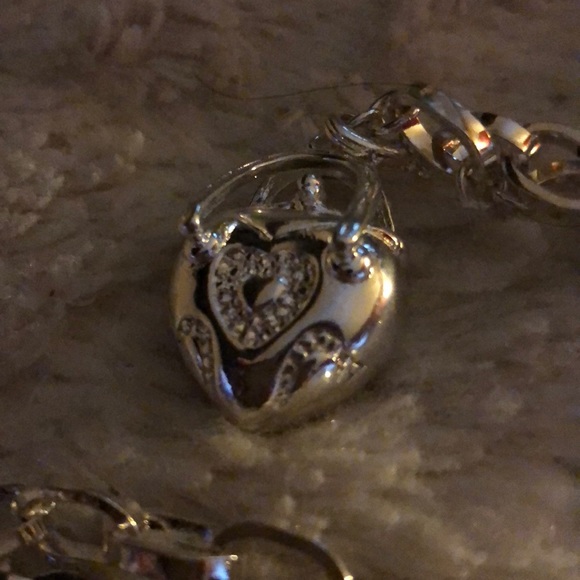 KC ᴄʟᴀssɪᴄ ᴘᴜʀsᴇ ᴄʜᴀʀᴍ ɴᴇᴄᴋʟᴀᴄᴇ ɪɴ 925 - Picture 2 of 5